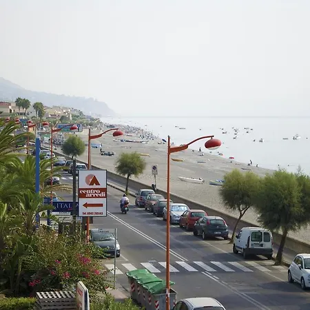 La Sirena 3*
