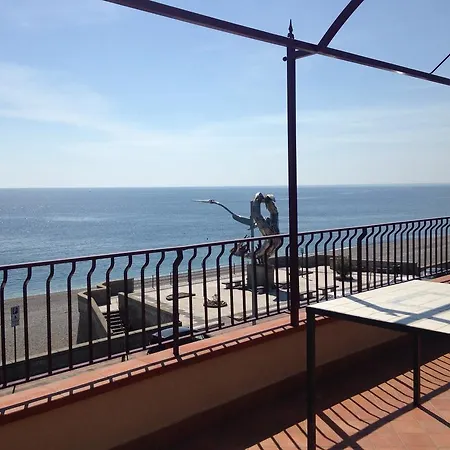 La Sirena Bed & Breakfast 3*