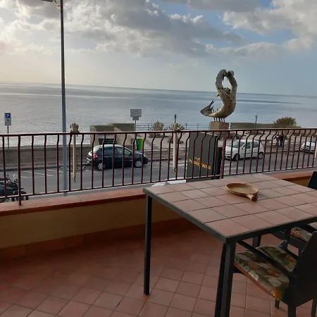 La Sirena 3*
