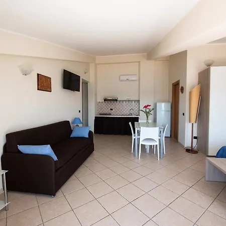Bed & Breakfast La Sirena Santa Teresa Di Riva